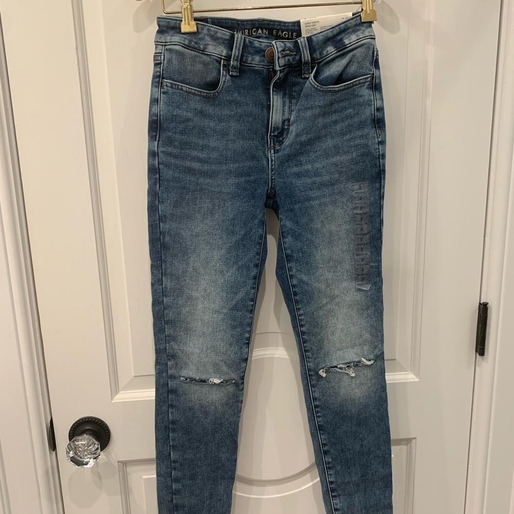 NEVER WORN!! With tags!! American eagle jeans